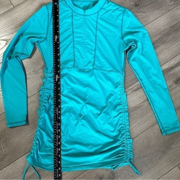 Athleta Top Hot Shot Performance Long Sleeve Ruching Activewear Run Medium - Picture 7 of 13